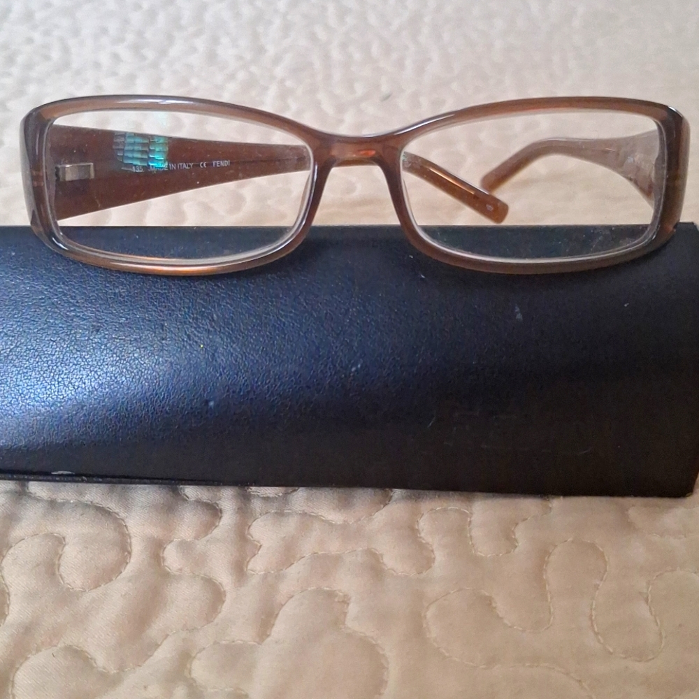 Fendi 926r eyeglass frame